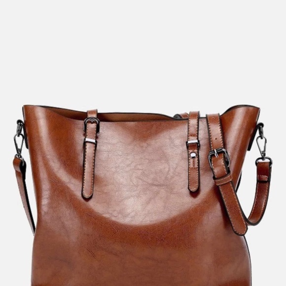 AMMIE Vegan leather Tote bag - Picture 2 of 6